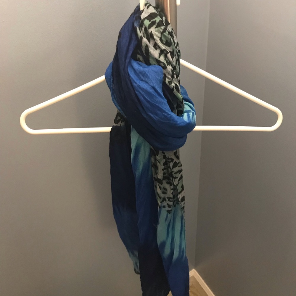 straight blue scarf